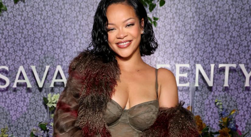Rihanna dögösebb, mint valaha: arcpirító fehérneműben pózolt a popdíva