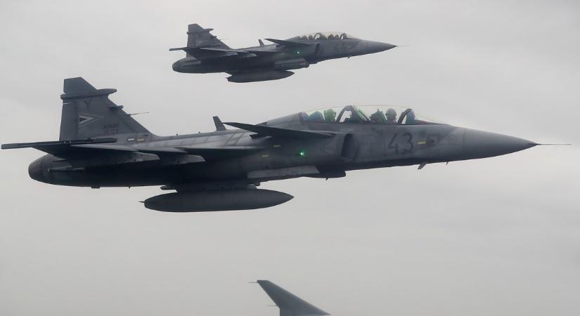 Négy új Gripen vadászgéppel bővül Magyarország flottája