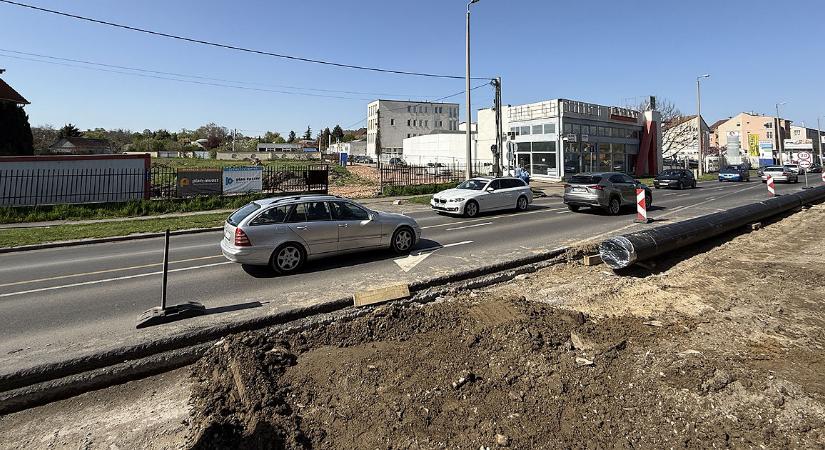 Látványterveket mutatjuk, mit építenek a régóta üresen álló, Szoboszlói úti telken