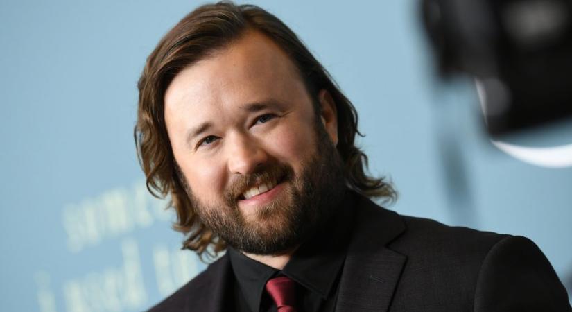 Nyilvános részegségen és tiltott anyag birtoklásán kapták Haley Joel Osmentet