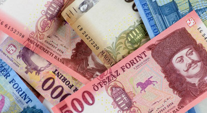 661 ezer forint az átlagkereset