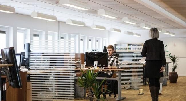 KSH: Februárban a bruttó átlagkereset 661 400 forint volt