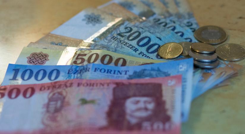 Februárban 9,3 százalékkal, több mint 661 ezer forintra nőtt az átlagkereset
