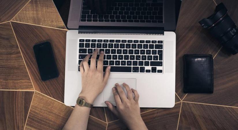 Hogyan tehetjük hatékonyabbá a régi laptopunkat?
