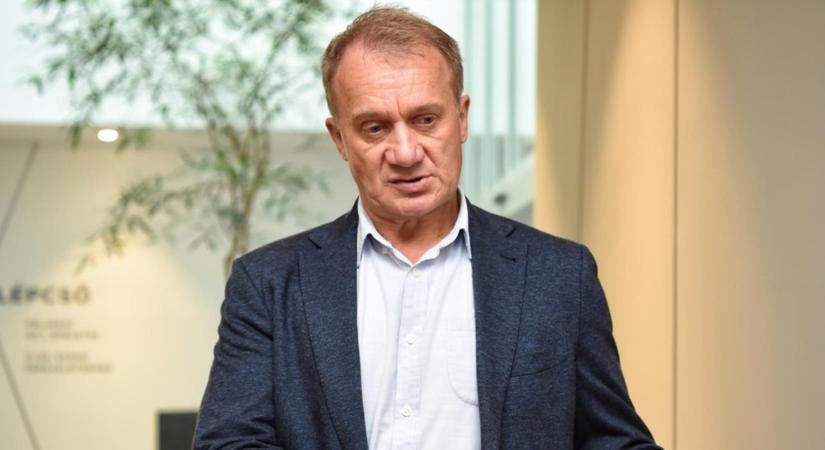 DK: az Államadósság Kezelő Központnak ki kell adnia egy kínai hitelszerződés részleteit