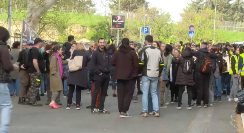 A köztévé dolgozói közül többen már nem vállalják a munkát?