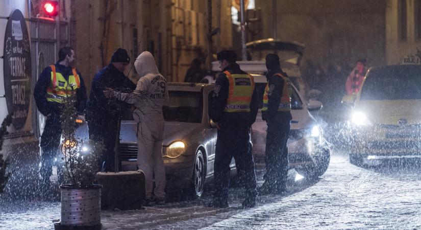 Bunyó a bulinegyedben - nem szokványos "összetételben"