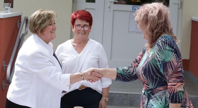 „Határa csak egy országnak lehet, a nemzetnek nem” – testvéróvodává vált a két intézmény (galéria)
