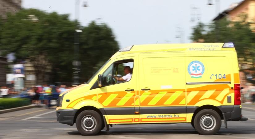 Hatalmas rendőri akció Törökbálinton: kivonult a TEK, mentőhelikopterrel vittek kórházba egy férfit