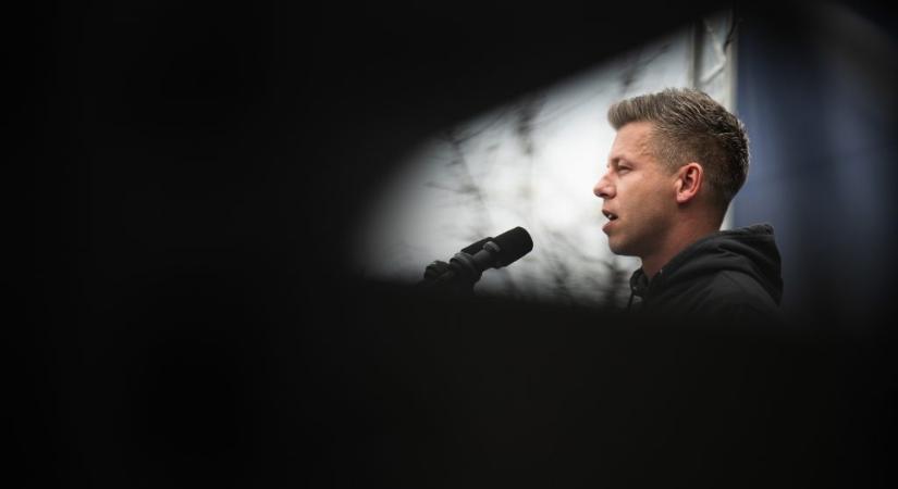 Magyar Péter Orbánnak: Szedje össze magát, jelölje meg az időpontot, a helyszínt és a fegyvernemet!