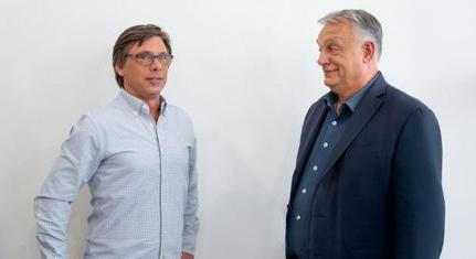 Hont Andrásnál járt a miniszterelnök, de a beígért "derbi" helyett inkább kedélyesen megbeszélték a dolgokat