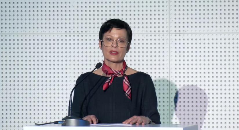 Megoldást találna a magyar vétóra az uniós biztos  videó