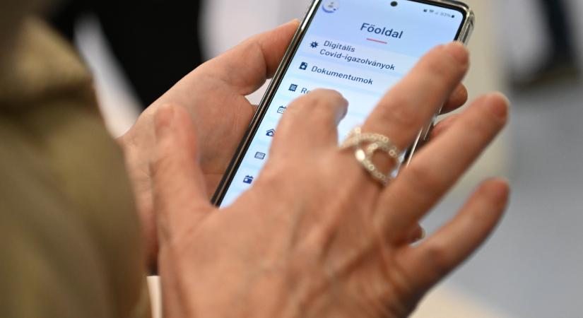 Kiabált a 112 diszpécsere Romániában, mert a hívó magyarul kért segítséget