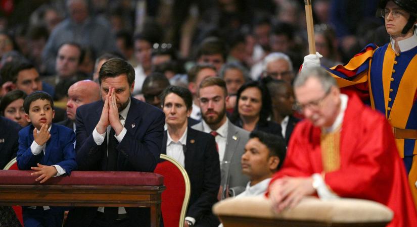 JD Vance amerikai alelnök részt vett a nagypénteki vatikáni misén