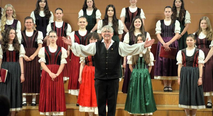 Nyíregyházi ősbemutató a Cantemus Vegyeskarral