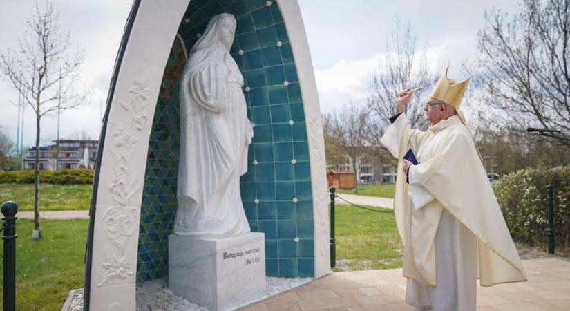 Kevesen ismerik: csodálatos Mária kegyhely várja a zarándokokat a Balaton partján