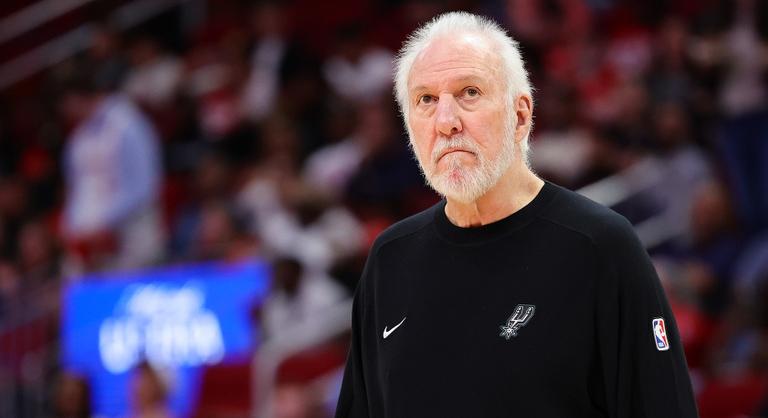 Rosszul lett egy étteremben a korábban stroke-ot kapó NBA-edzőlegenda