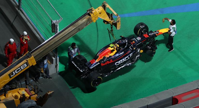 F1: Hiába tört autót, dicsérik Verstappen csapattársát