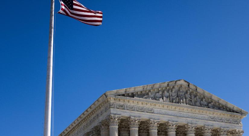 Leállította a venezuelaiak kitoloncolását az amerikai Legfelsőbb Bíróság