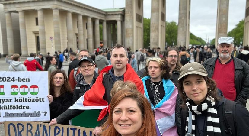 "Nem mi vagyunk az árulók" - kiakadtak a külföldön élő magyarok, tüntetés volt Berlinben Töll ezredes szavai miatt