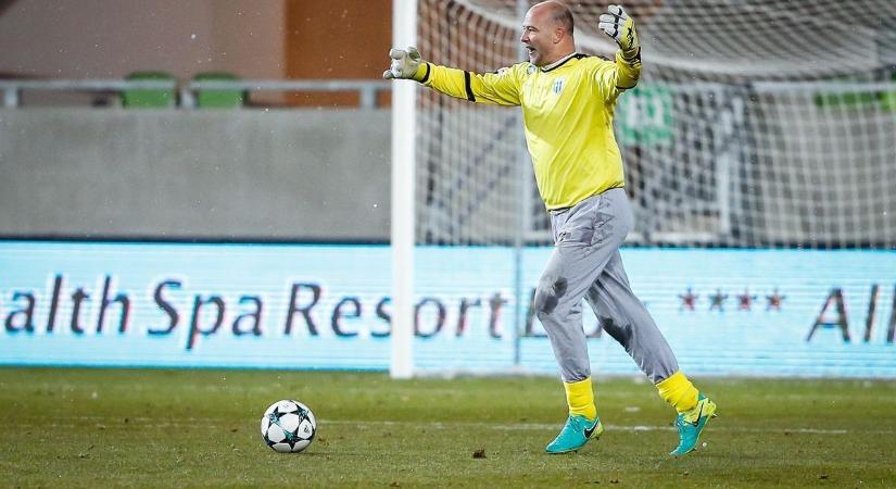 Ezért védett mackónadrágban Király Gábor