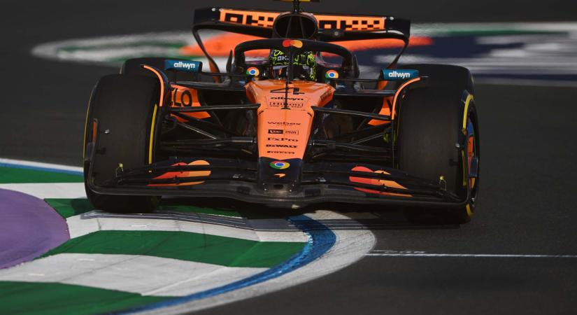 Norris az élen, nagy fölényben a McLaren az időmérő előtt