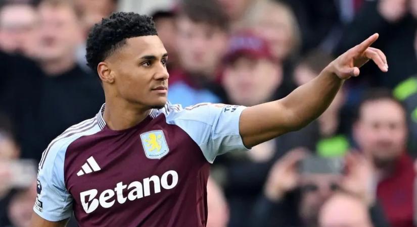 Élő adásban „üzent” az edzőjének az Aston Villa csatára
