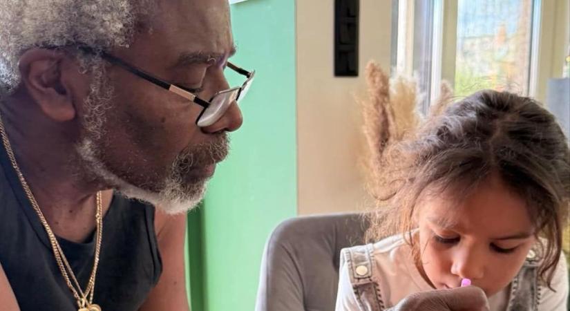 Tojáskeresés a papával – így húsvétolnak Tücsiék!