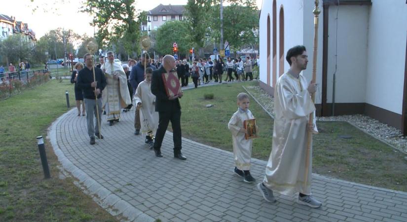 Jézus feltámadását ünneplik a hívők Debrecenben is