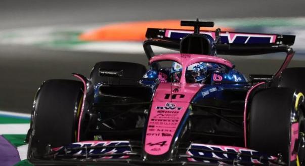 Sem Gasly, sem Tsunoda nem tudott hová menni – a két pilóta szerint mindent megtettek az ütközés elkerüléséért