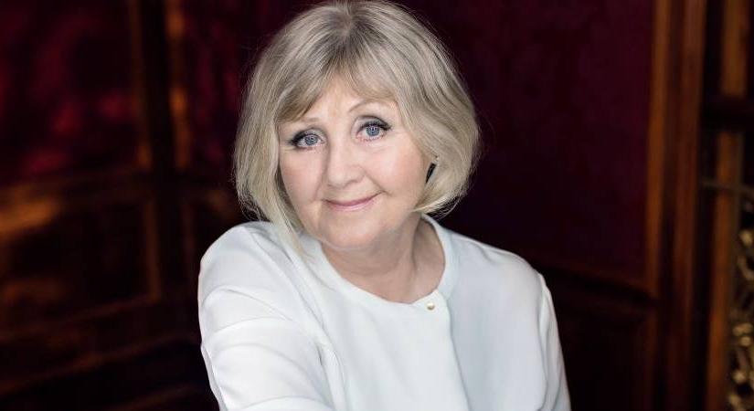 Halász Judit: „Egyértelmű volt, hogy a színészet felé indulok el”