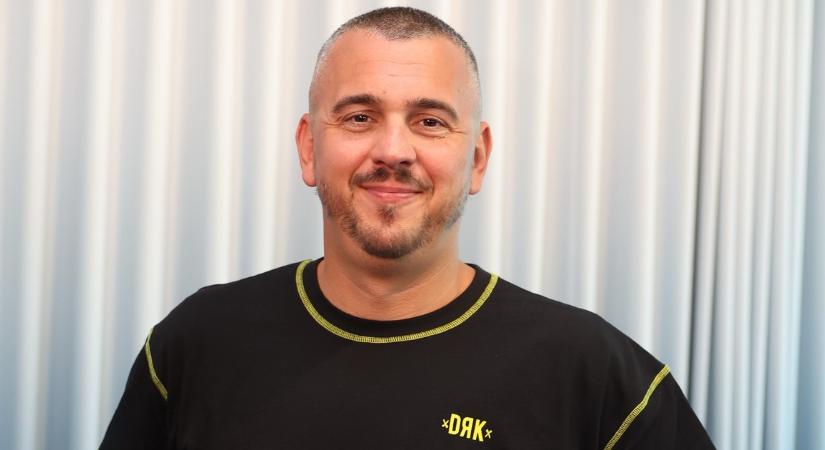Új vállalkozásba kezd Cseh László, ön kihívná villanyt szerelni az úszóbajnokot?