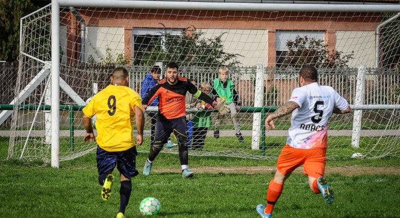 Gólzápor Visontán, gólcsend Adácson