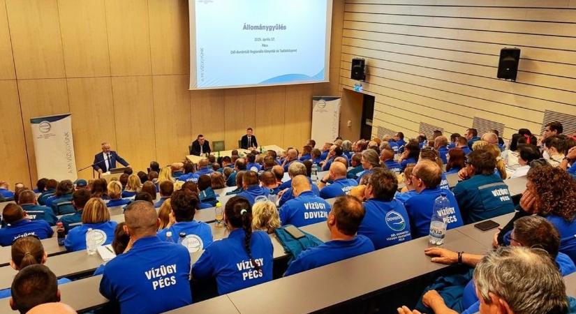Kétszázötven vízügyes volt egyszerre egy helyen