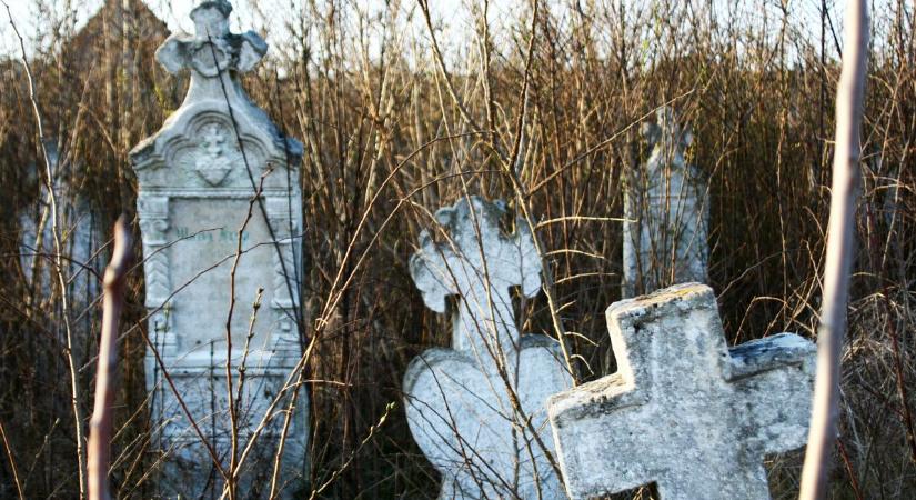 Több temetés, mint lagzi — szomorú statisztika a Balaton-partról