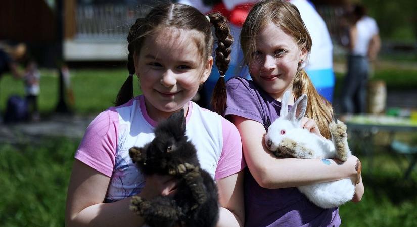 Húsvéti mesebirodalommá változott az élménypark – galériával, videóval