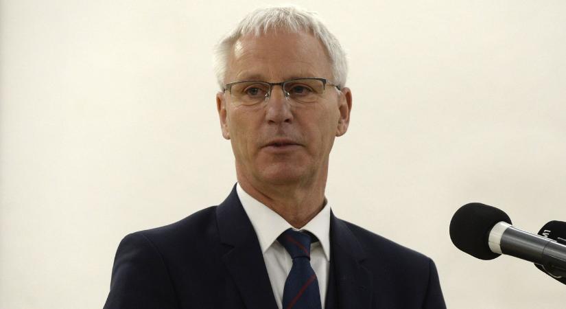 Soltész Miklós: Egy olyan pápát veszítettünk, aki nagyon sokat tett a nemzetekért  videó