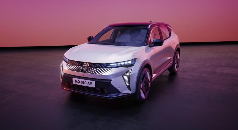 Kétirányú töltést és Plug&Charge-ot is kaptak a Renault villanyautói