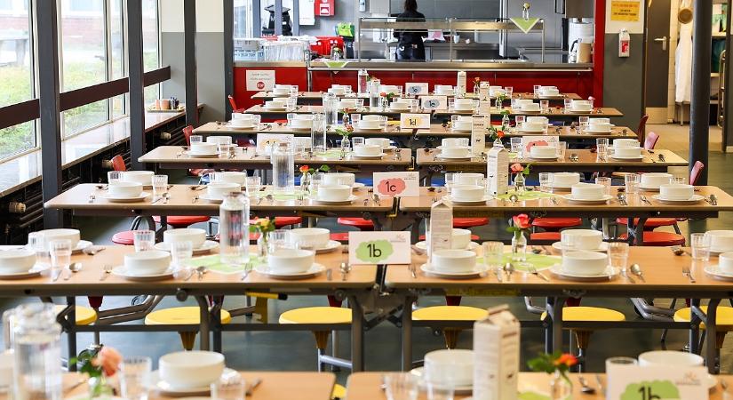 Radikális reform jön a közétkeztetésben: kitiltják az iskolákból ezeket az élelmiszereket