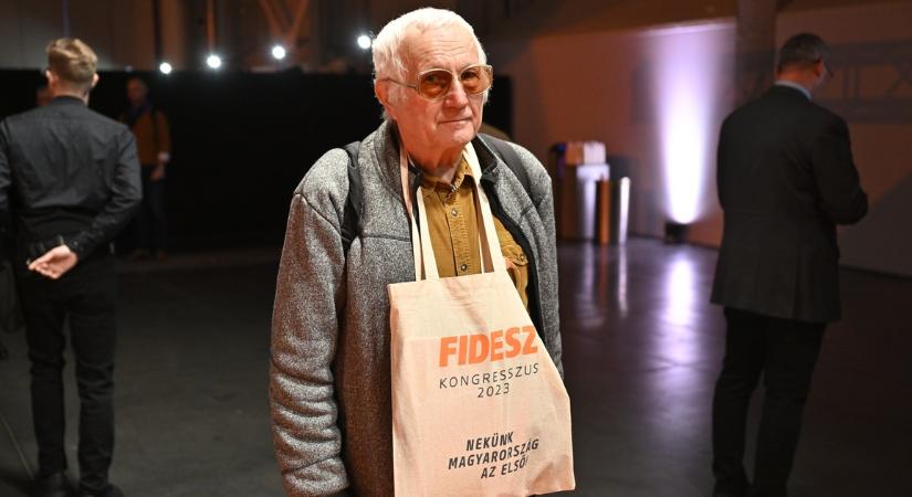 Vészesen öregszenek a fiatal demokraták