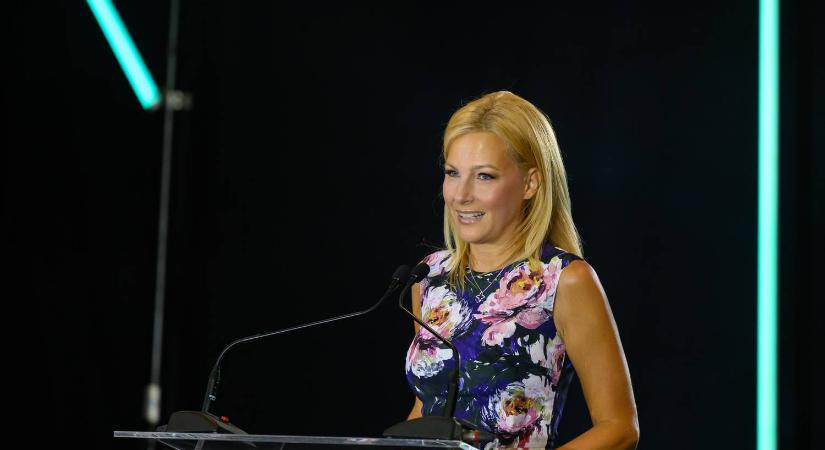 Várkonyi Andrea és Bochkor Gábor lánya 18 éves lett, Dolhai Attila ott volt Ferenc pápa utolsó ünnepi beszédén