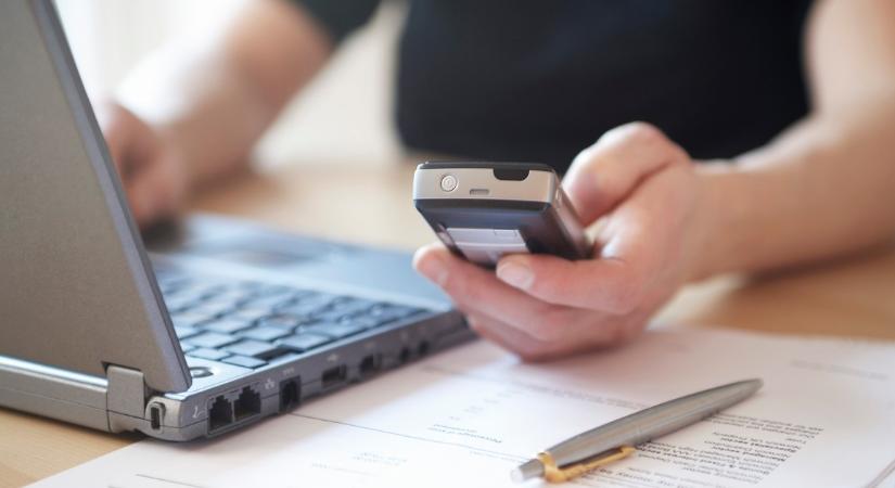 Minden borul: most érkezett a hír a májusi családi pótlékról