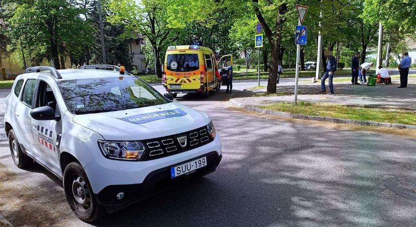 Pár percen belül ketten is összeestek az utcán, a közterület-felügyelők életet mentettek – galériával, videóval