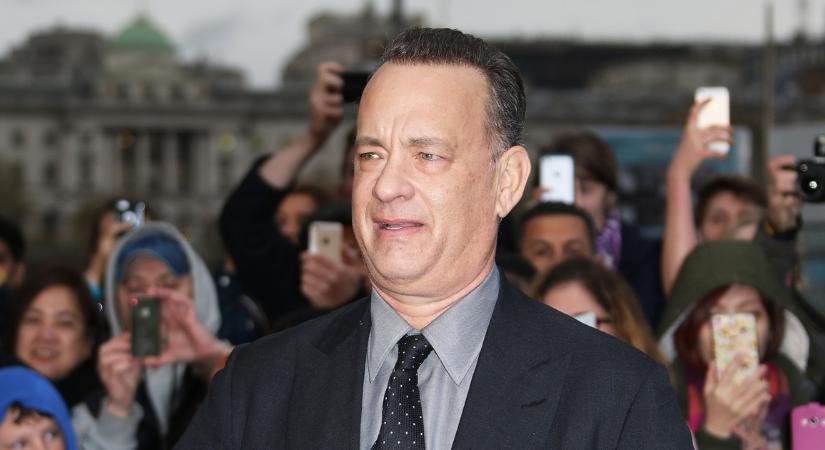 Érkezik az ötödik! Csak egy fotóval jelentette be a 68 éves Tom Hanks az örömteli hírt
