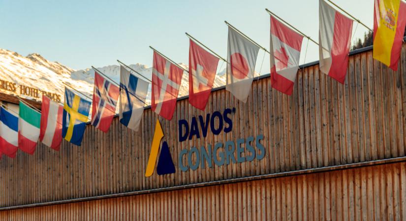 Távozik Klaus Schwab: mi lesz most a davosi Világgazdasági Fórummal?