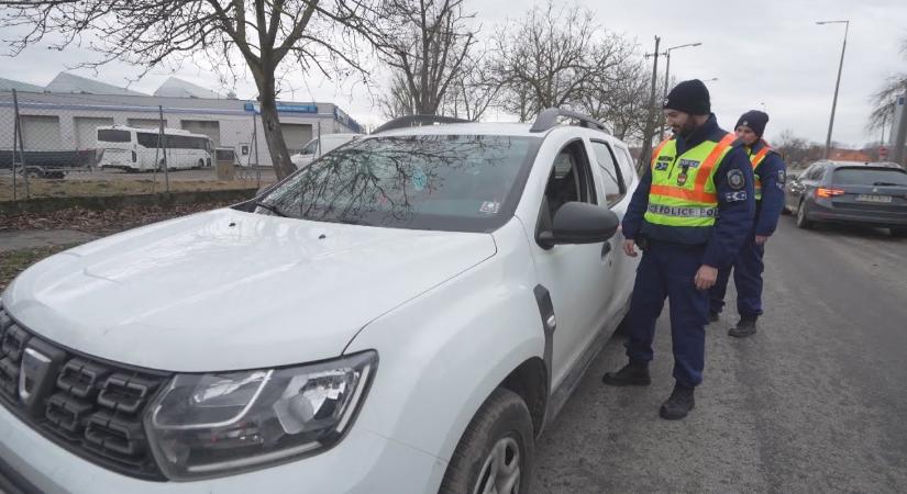 Idén húsvétkor is dolgoztak az egyenruhások