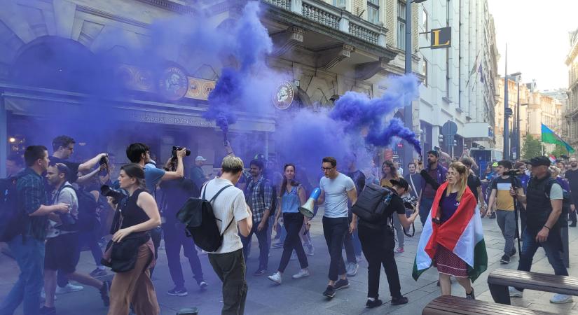 Bedő Dávid: Lökdöstek és sértegettek minket a rendőrök