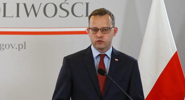 Mégsem indít körözést az Interpol a Magyarországon menedékjogot kapott lengyel politikus ellen
