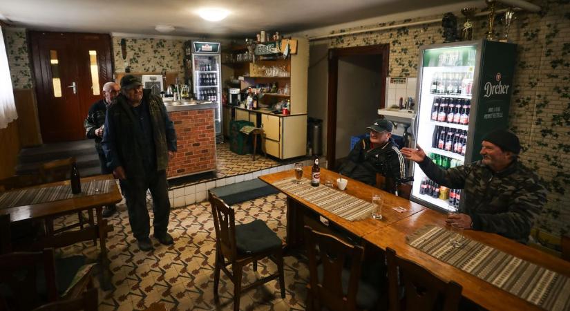A 75 éves Eszti néni a 45 éves kocsma lelke, most is a jövőt tervezi
