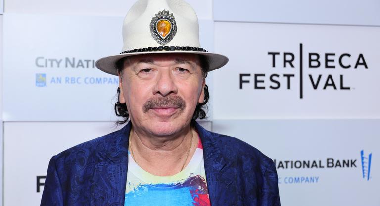 Percekkel a koncertje előtt lett rosszul Carlos Santana, mentővel szállították kórházba